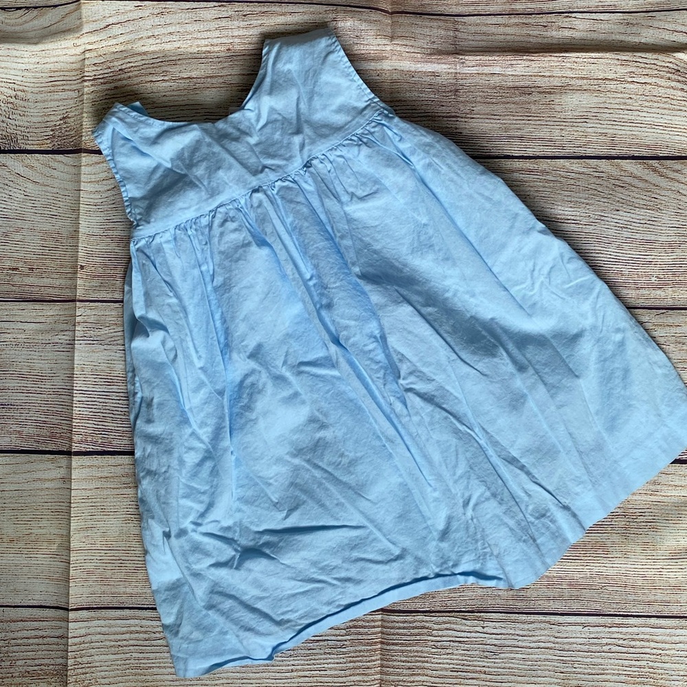Smocked sleeveless dress - Picture 3 of 5